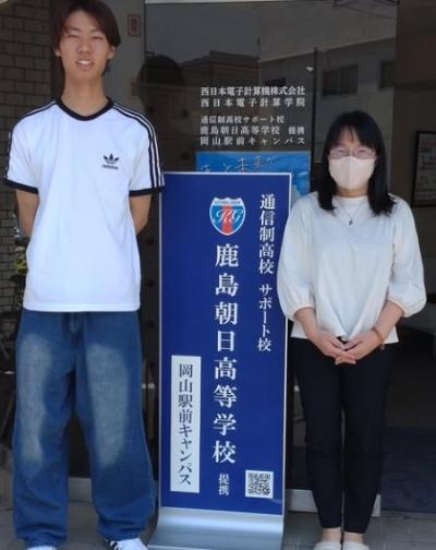 卒業生が遊びに来てくれました!