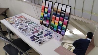 色彩心理・カラー診断に関する特別授業をおこないました!