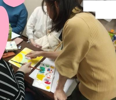 特別活動「イラストを描こう!」を実施しました